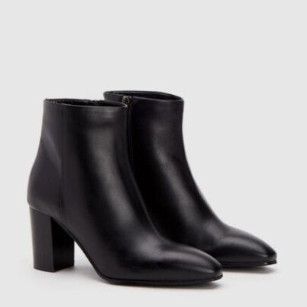 Aquatalia Women's Ankle Boot Size 10